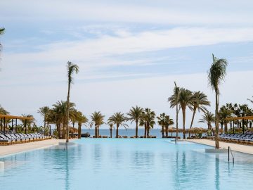 Serry Beach Resort